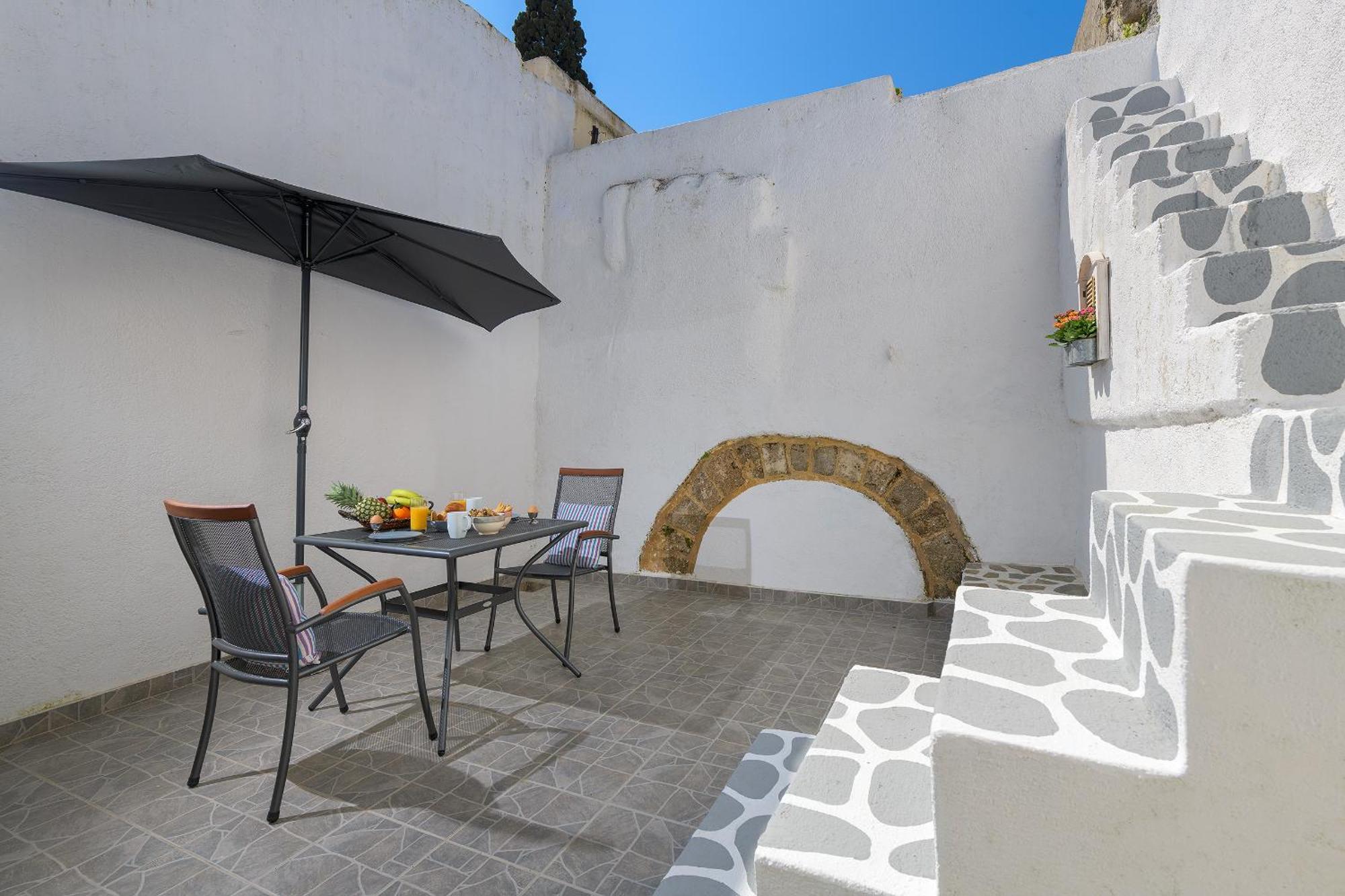 Rustic Self-Inn Rhodes City المظهر الخارجي الصورة