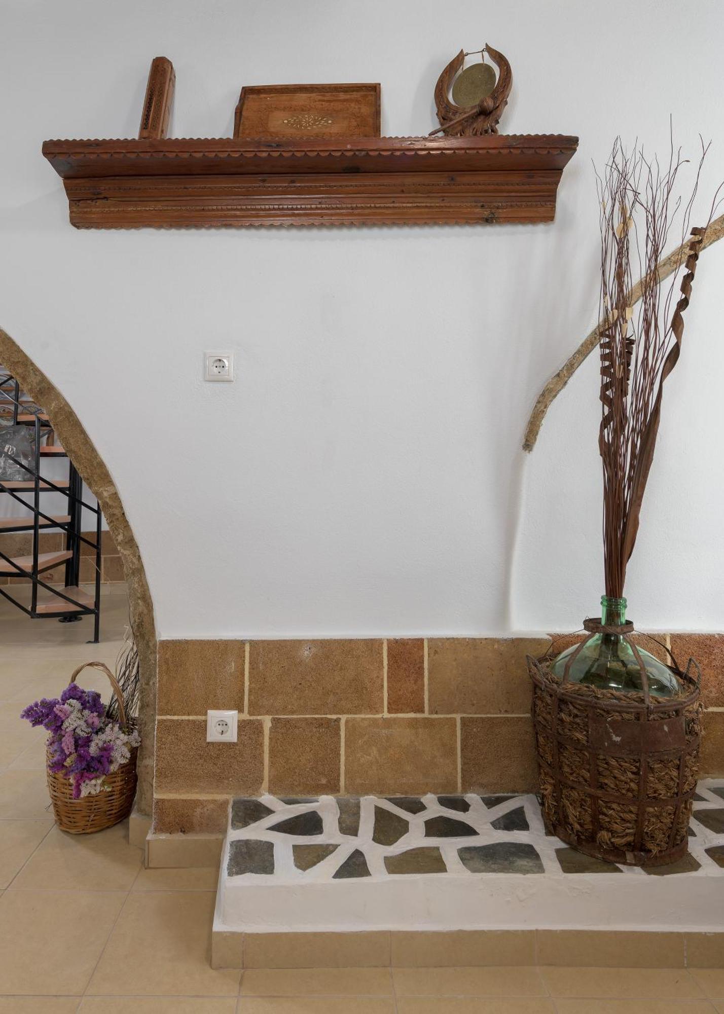 Rustic Self-Inn Rhodes City المظهر الخارجي الصورة